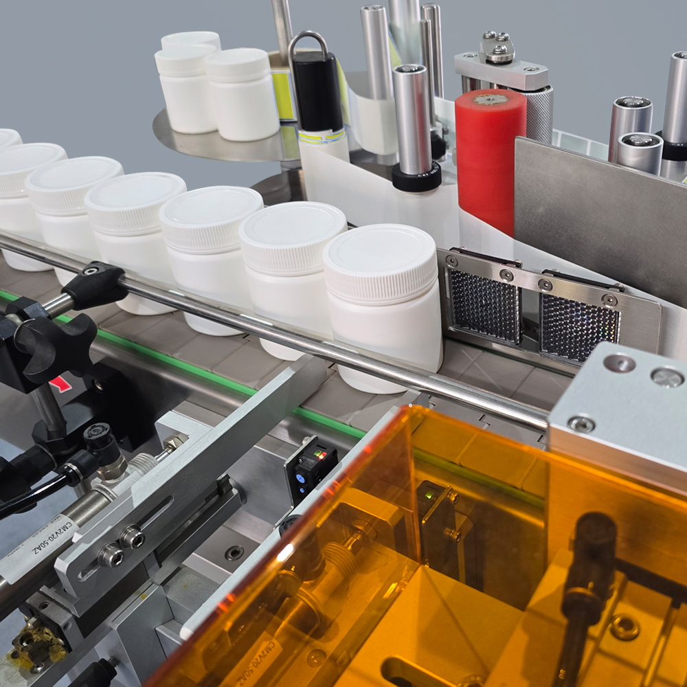 RZ-630 定點圓瓶貼標機-2.jpg