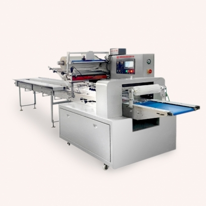 RZ-203A 臥式包裝機-上走膜600型 無底托.jpg