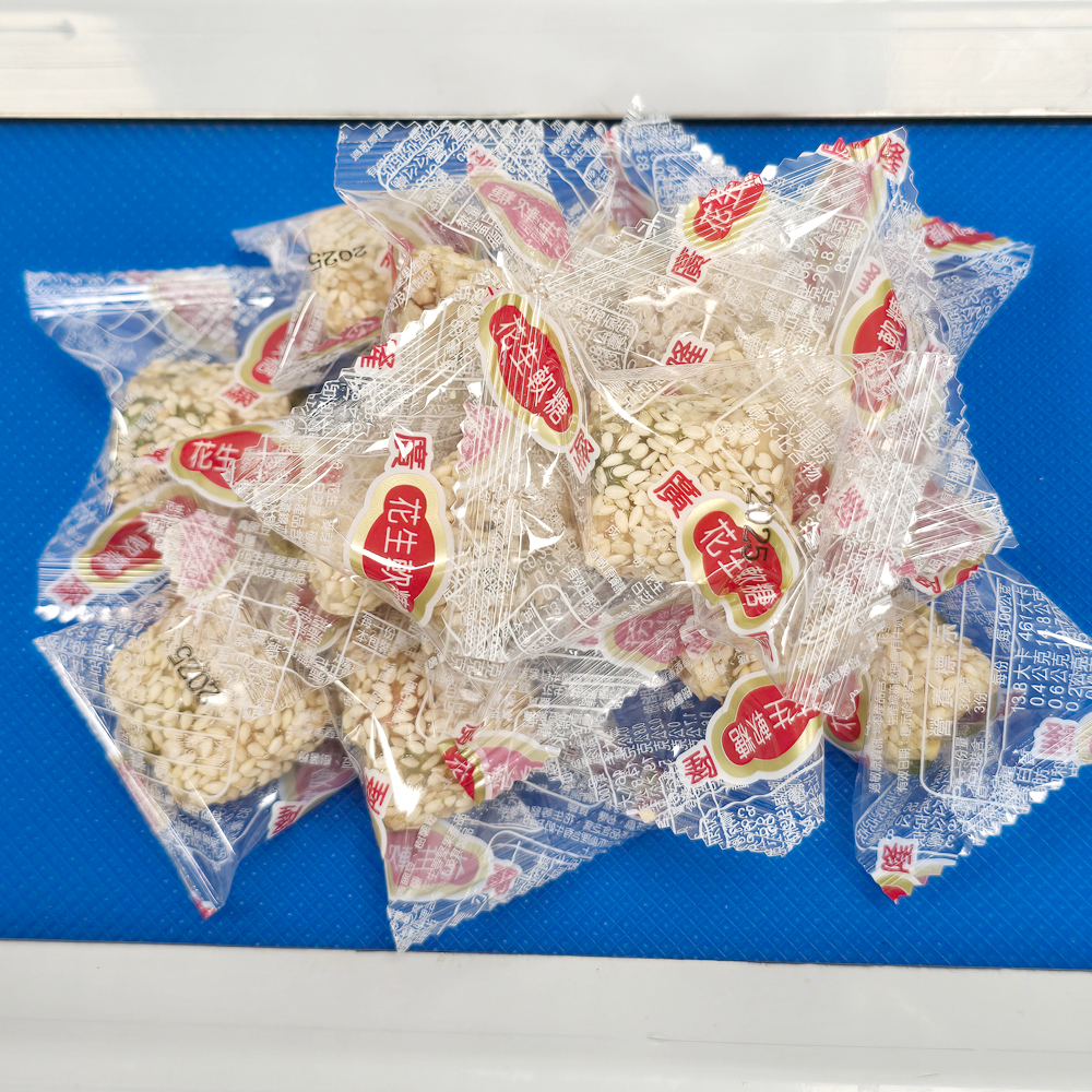 臥式包裝機-下走膜250型-5.jpg